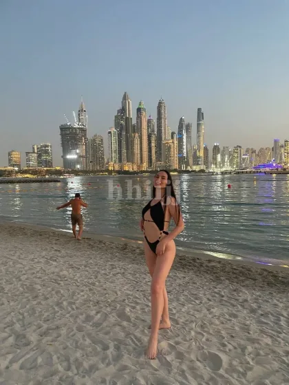 Clover, female escort in Hong Kong