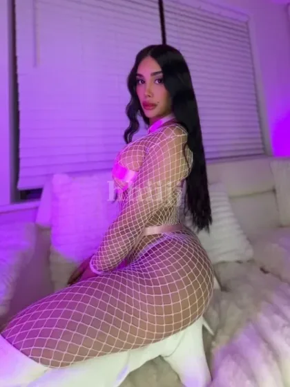 Camila 2, shemale escort in Hong Kong