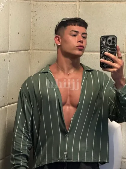 Axl, male escort in Hong Kong