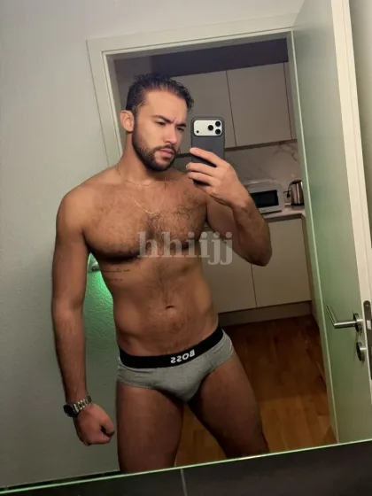 Carlo, male escort in Hong Kong