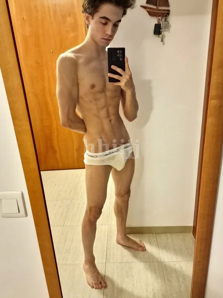 Finn, Hong Kong profile photo 14