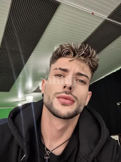 Theo, male escort in Hong Kong