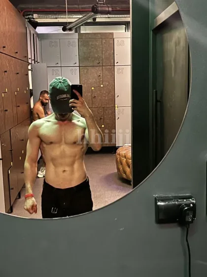 Zayn, male escort in Hong Kong