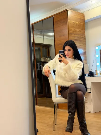 Hoi Yee, female escort in Hong Kong
