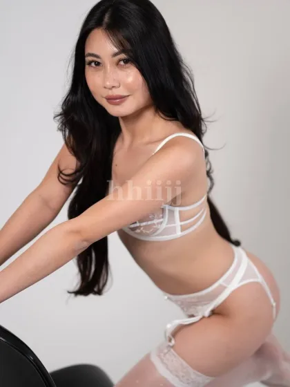 Bonnie, female escort in Hong Kong