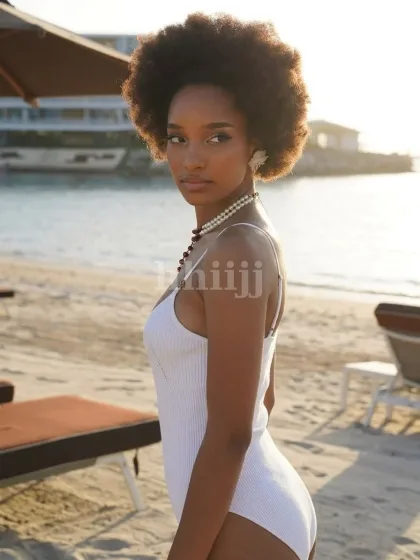 Yammie, female escort in Hong Kong